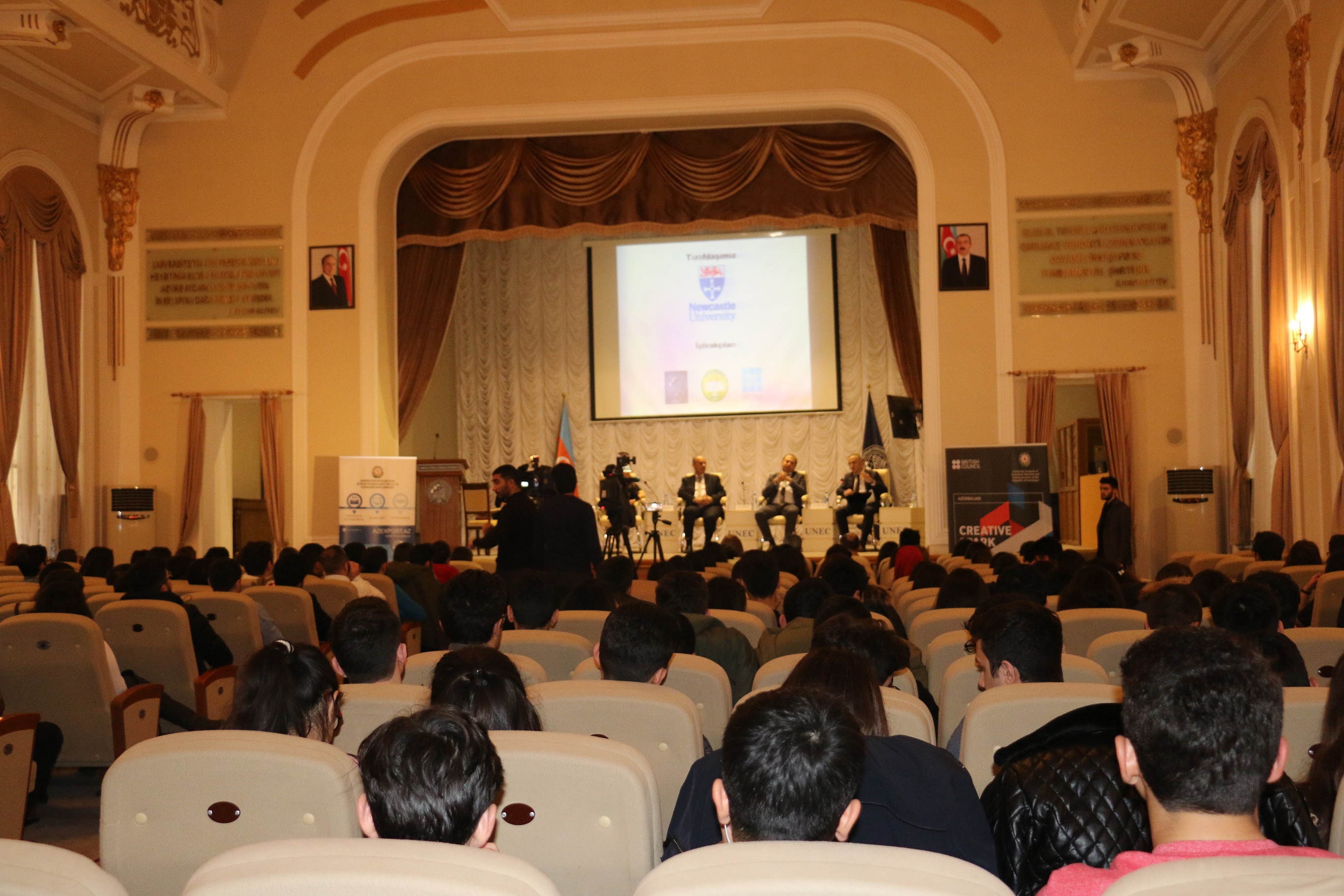 Enterprise Azerbaijan portalı UNEC-də startap təlimi keçirdi